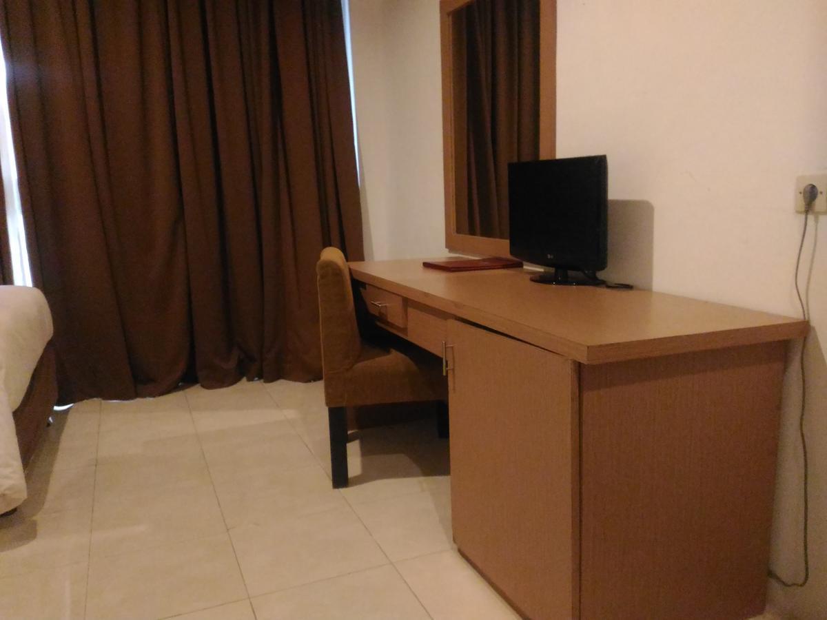 Grand Royal Taliwang Hotel Экстерьер фото