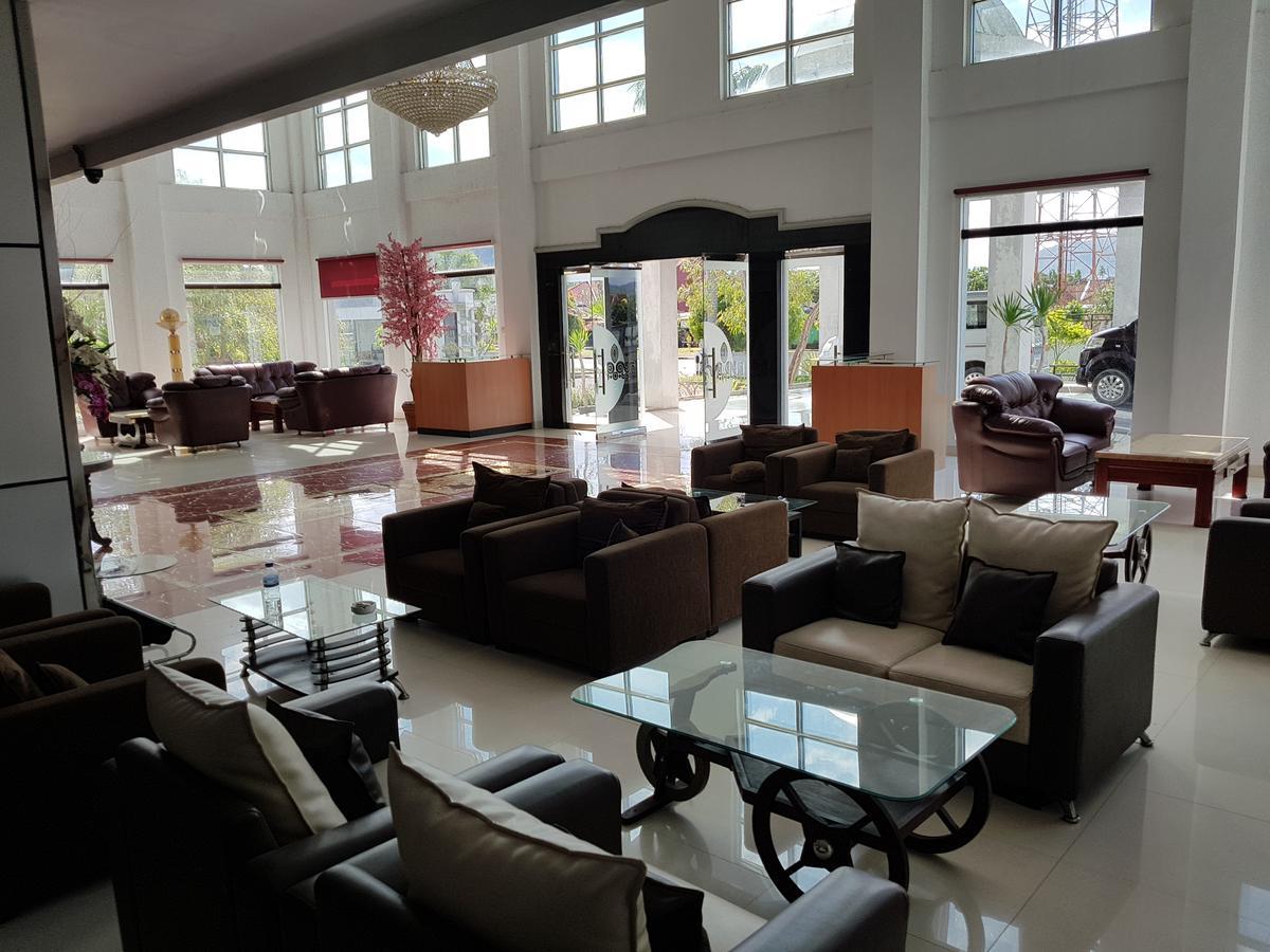 Grand Royal Taliwang Hotel Экстерьер фото