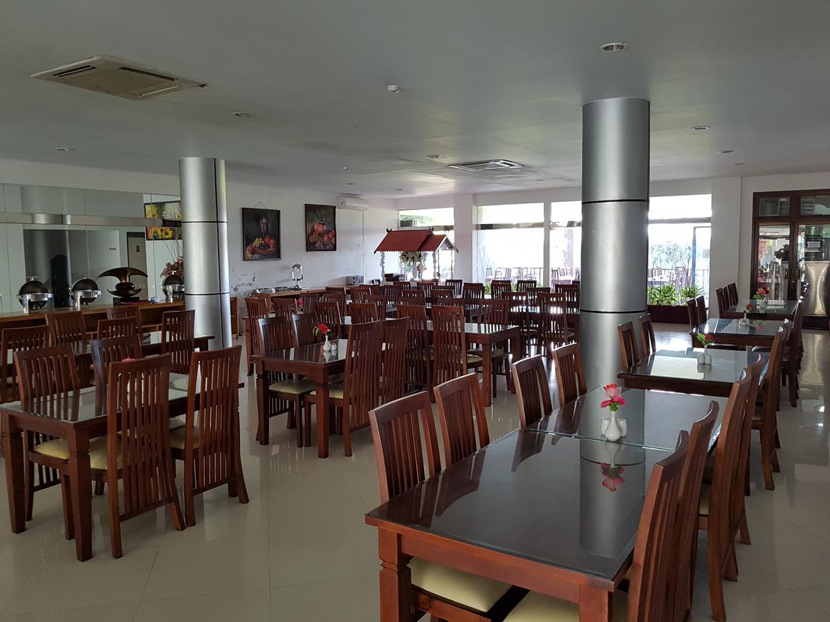 Grand Royal Taliwang Hotel Экстерьер фото