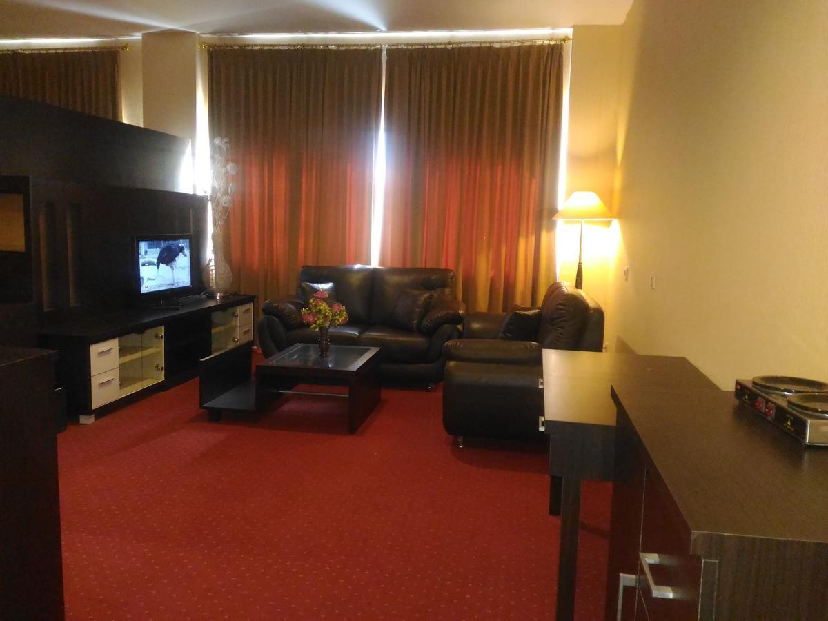 Grand Royal Taliwang Hotel Номер фото